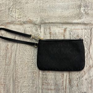 Michael Kors Wristlet (black)